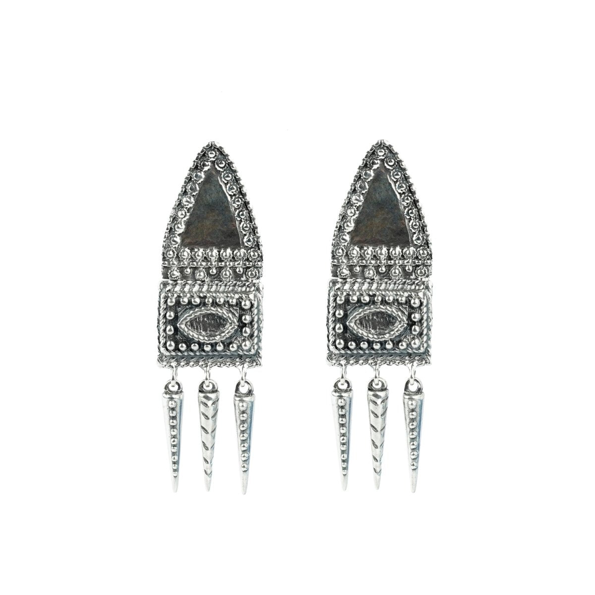 silver triangle-shaped earrings Knight - Pregomesh