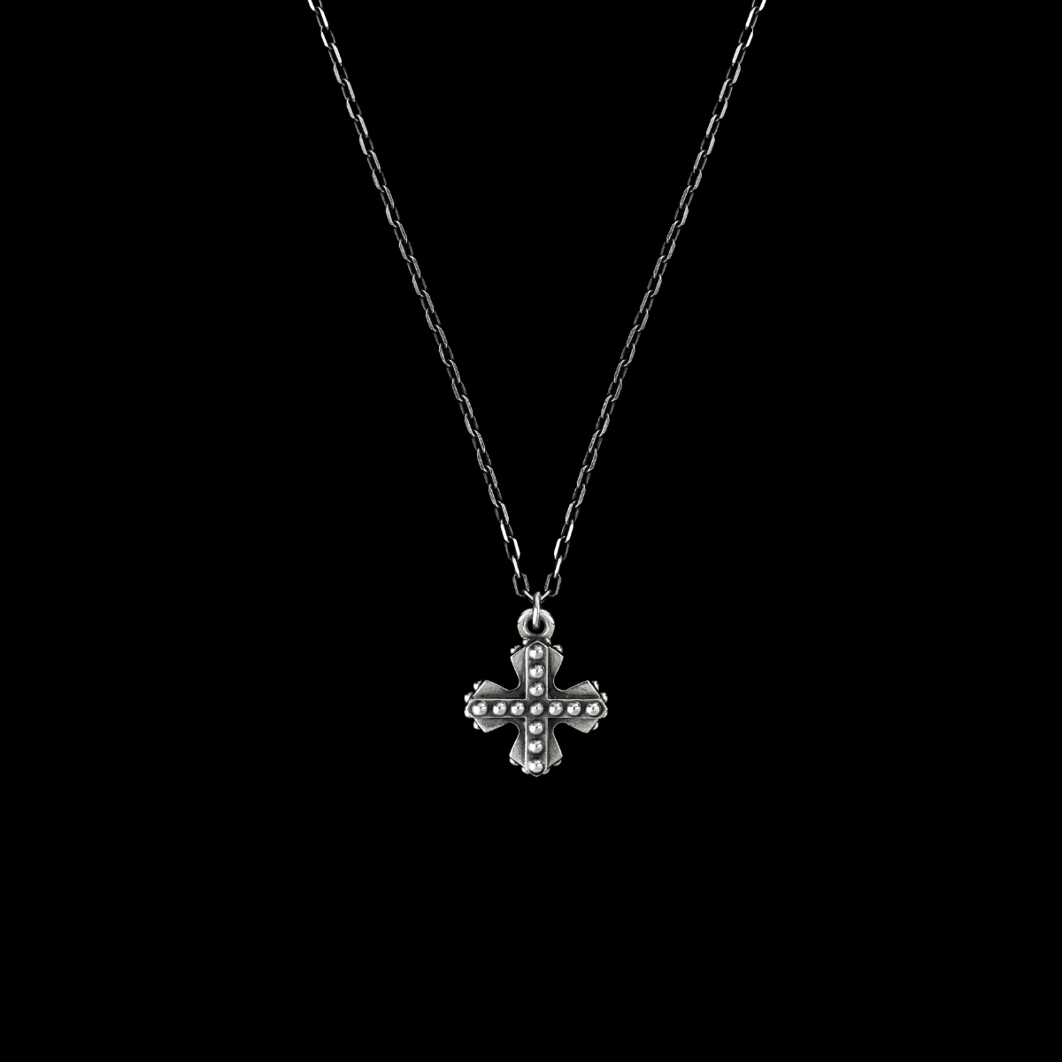 Cross Chain Necklace “7 Verq”