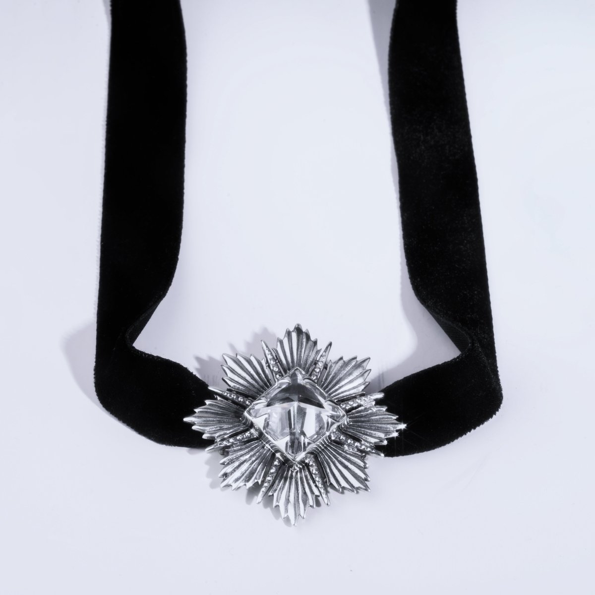 Zircon Choker "Paylk" (Black) - Pregomesh