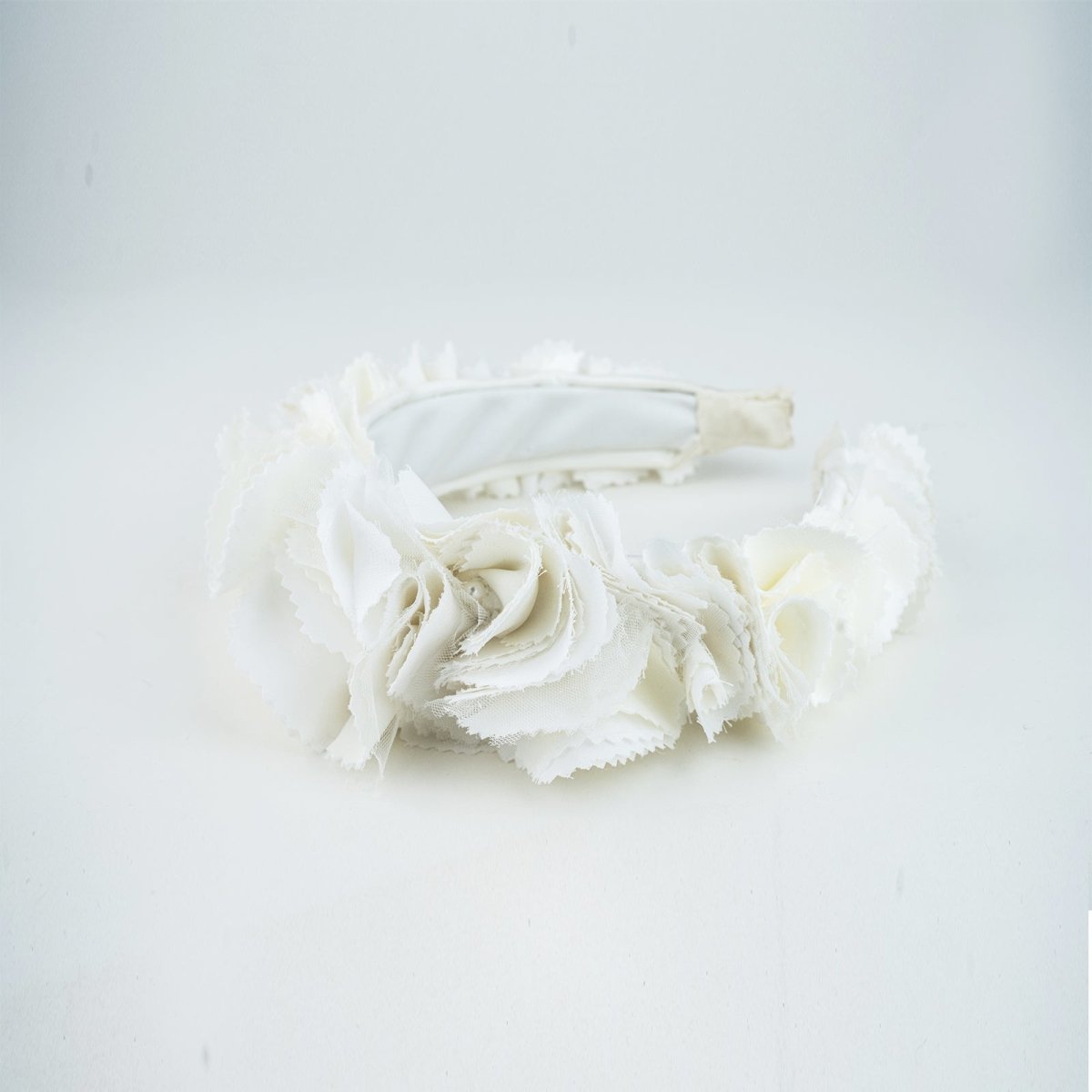 Large Bridal Headband with Flowers and Pearls - Pregomesh